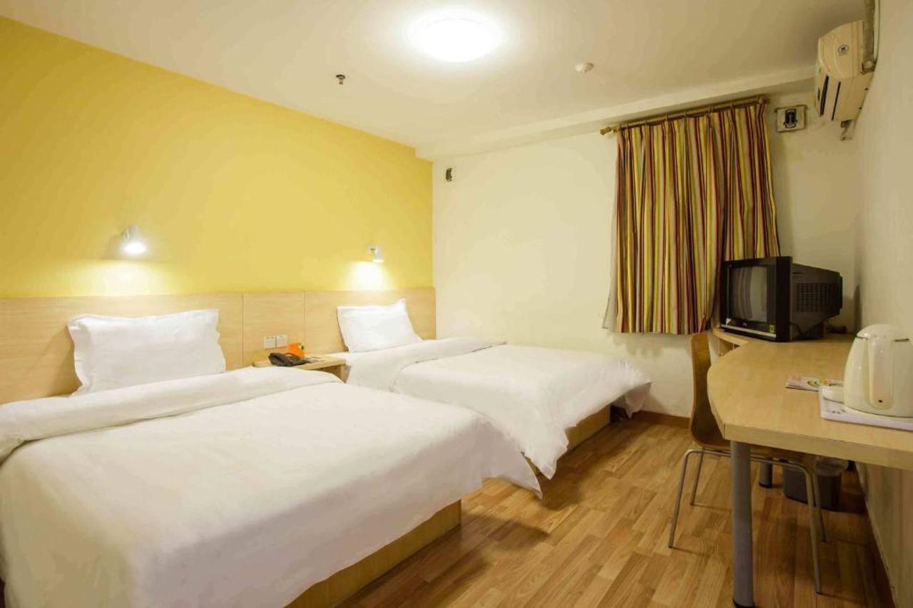 7Days Premium Harbin Central Avenue Екстер'єр фото